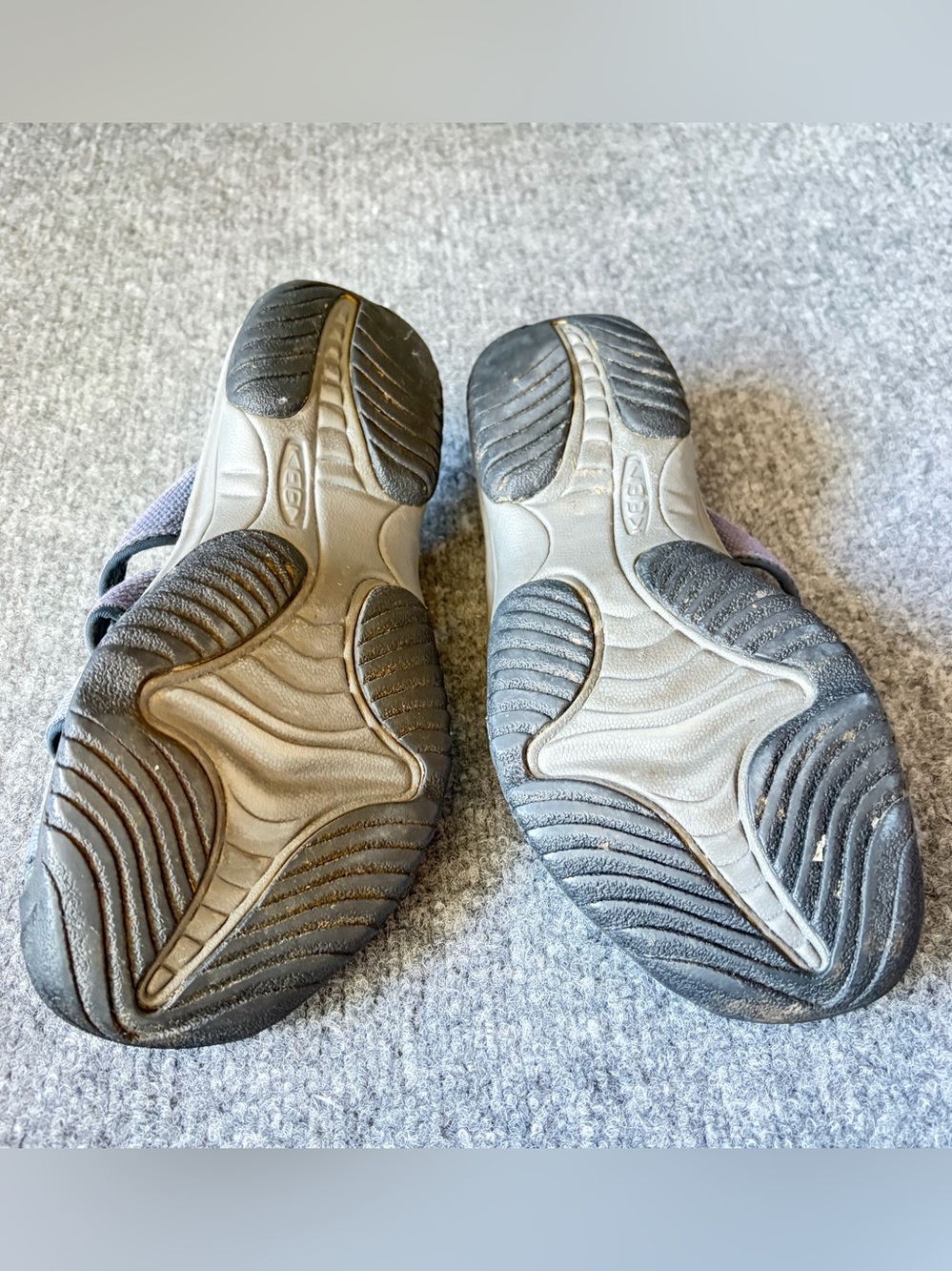 Keen‎ Sandal Mule Women 8.5 Lavender Gray Closed Toe Slip On Gorpcore Outdoor - Picture 4 of 13